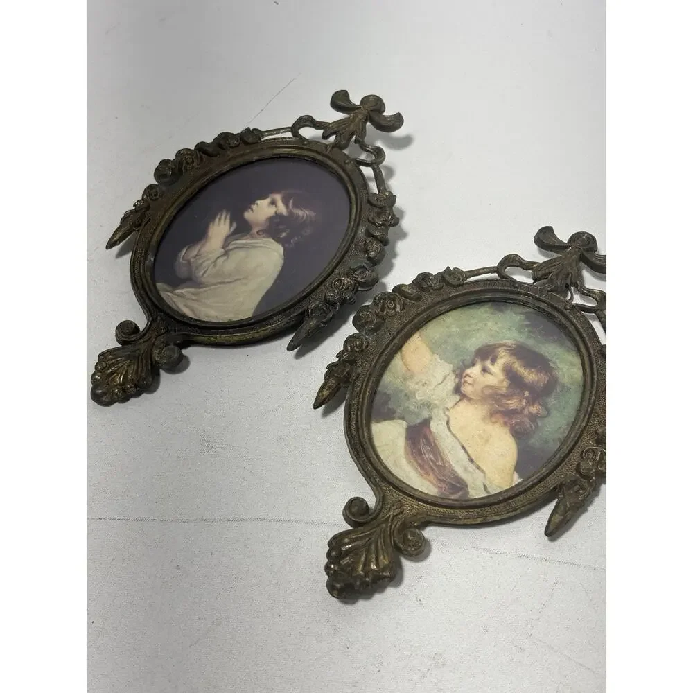 Pair Of Vintage Italy Frames Victorian Girls Small Ornate Antique Gold Brass